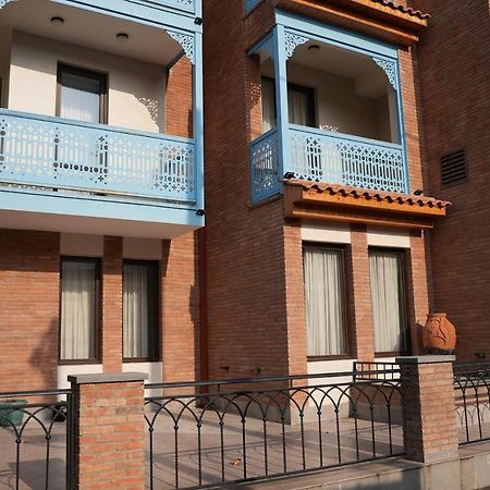 Hotel Embassy Tbilisi Exterior foto